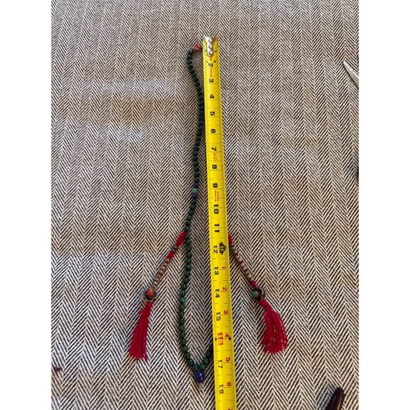 Tibetan Ritual Green Beaded Necklace With Lapis Lazuli Pendant Red Tassels - Picture 10 of 11